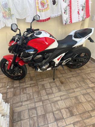KAWASAKI Z800 